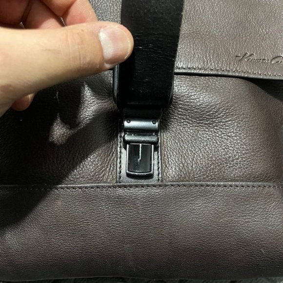 SOLD - Kenneth Cole Reaction Men's Leather Crossbody Bag - Picture 4 of 10